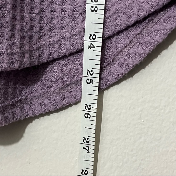 American Eagle Outfitters Lavender Long Sleeve Top size XS - Picture 9 of 9